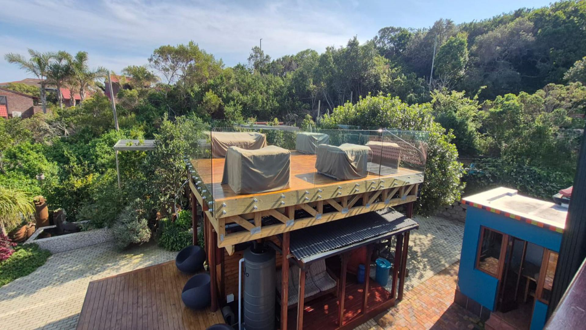 Entertainment of property in Brenton-on-Sea