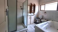 Bathroom 1 of property in Sunwich Port