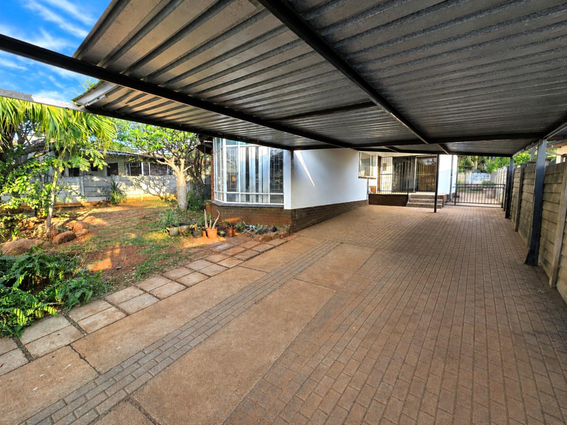  of property in Sinoville