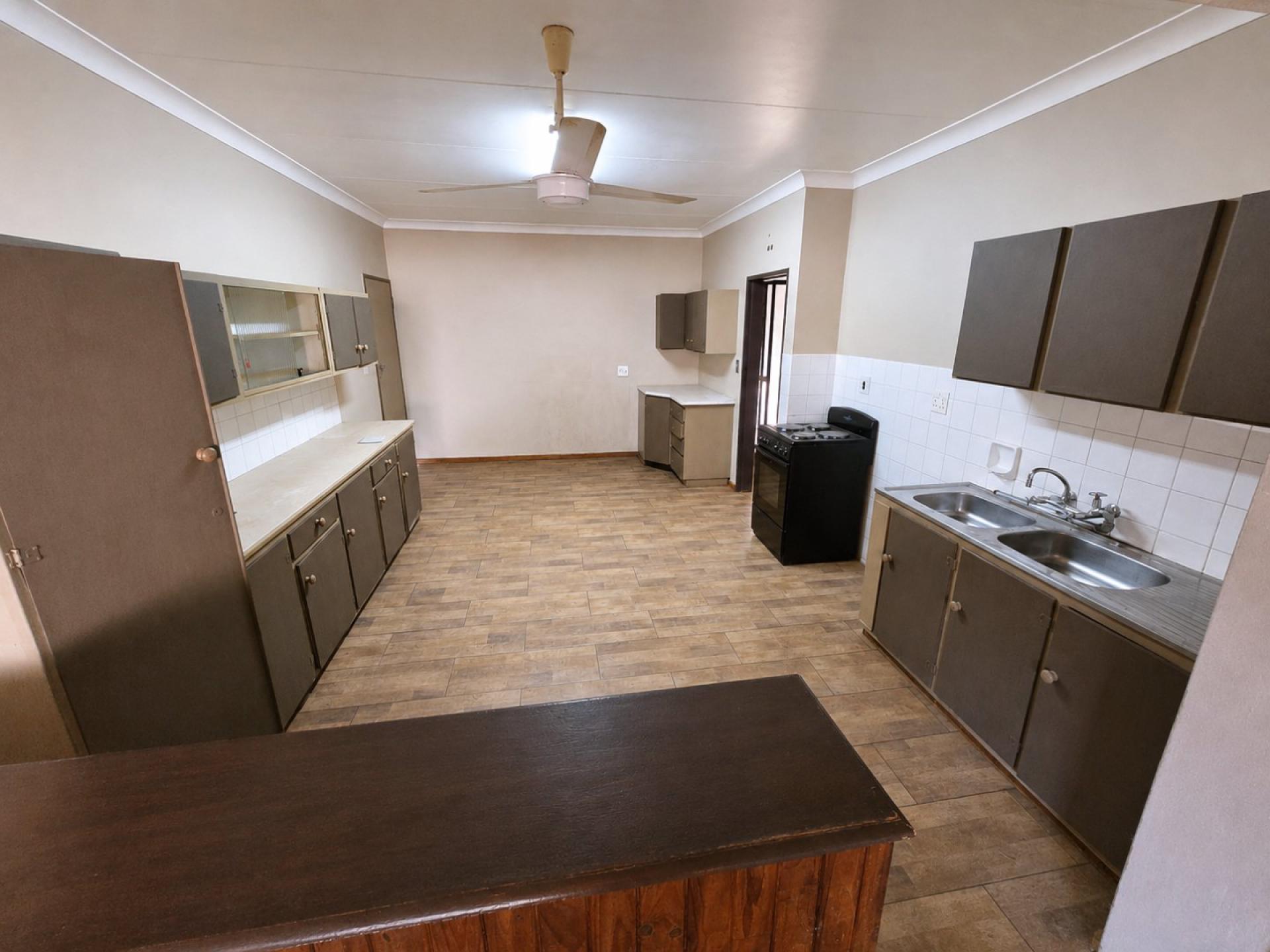  of property in Sinoville