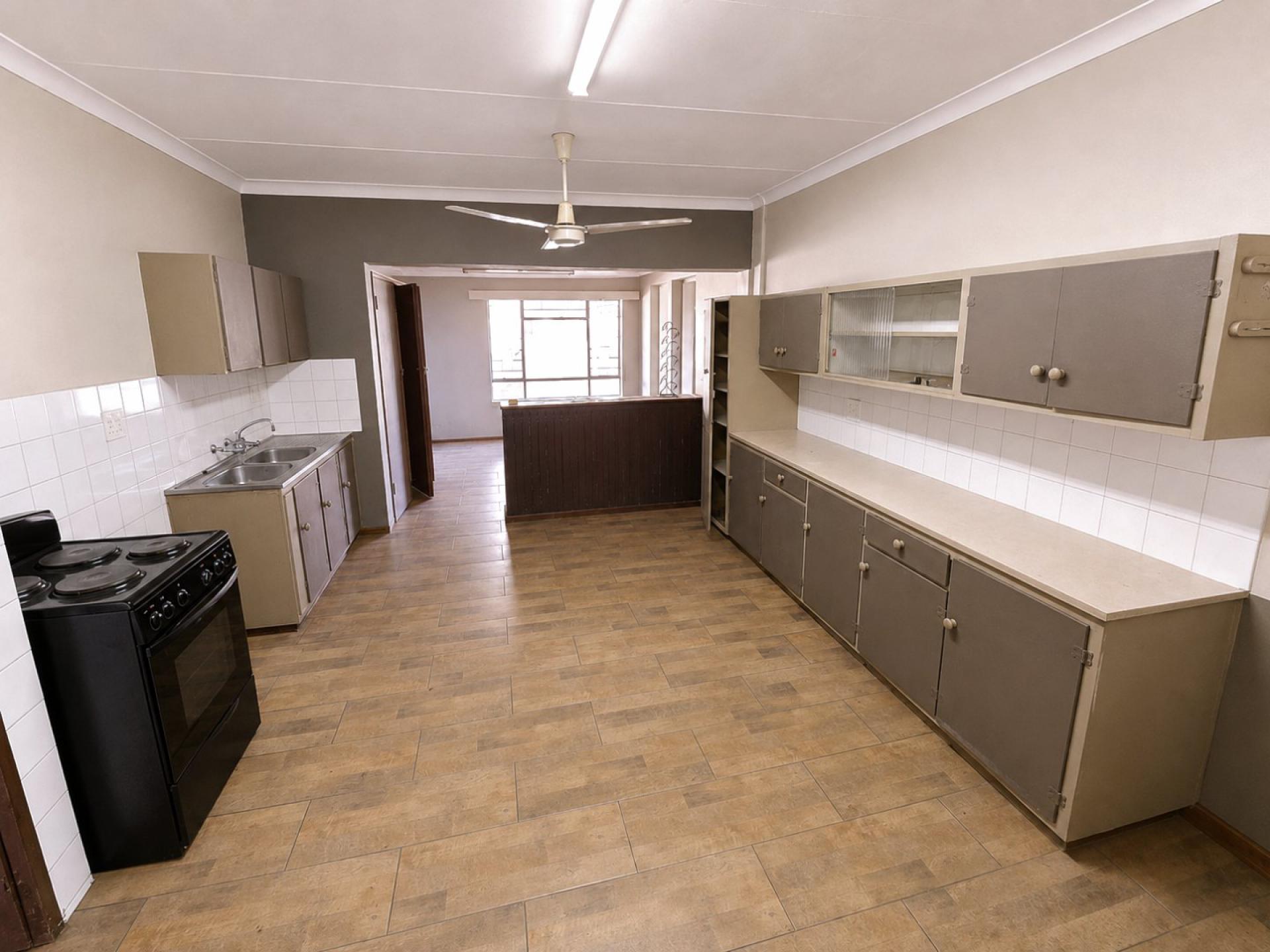  of property in Sinoville