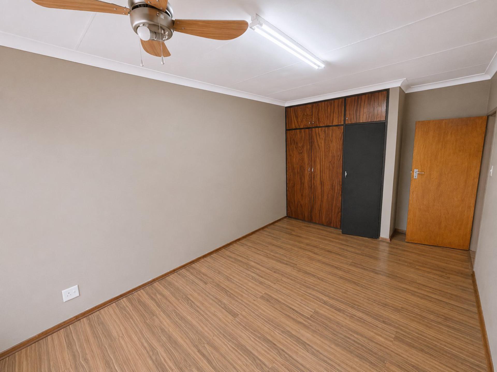 of property in Sinoville