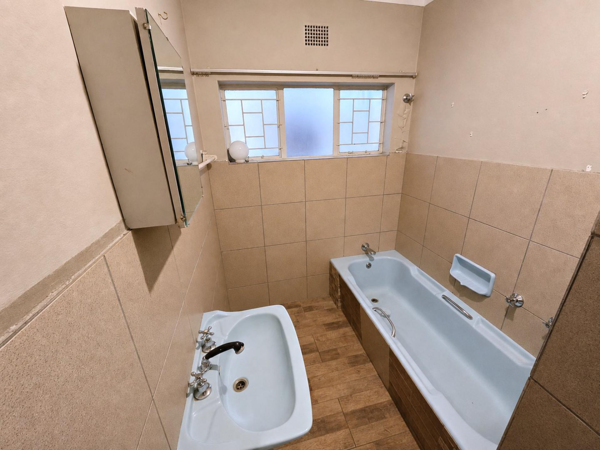  of property in Sinoville