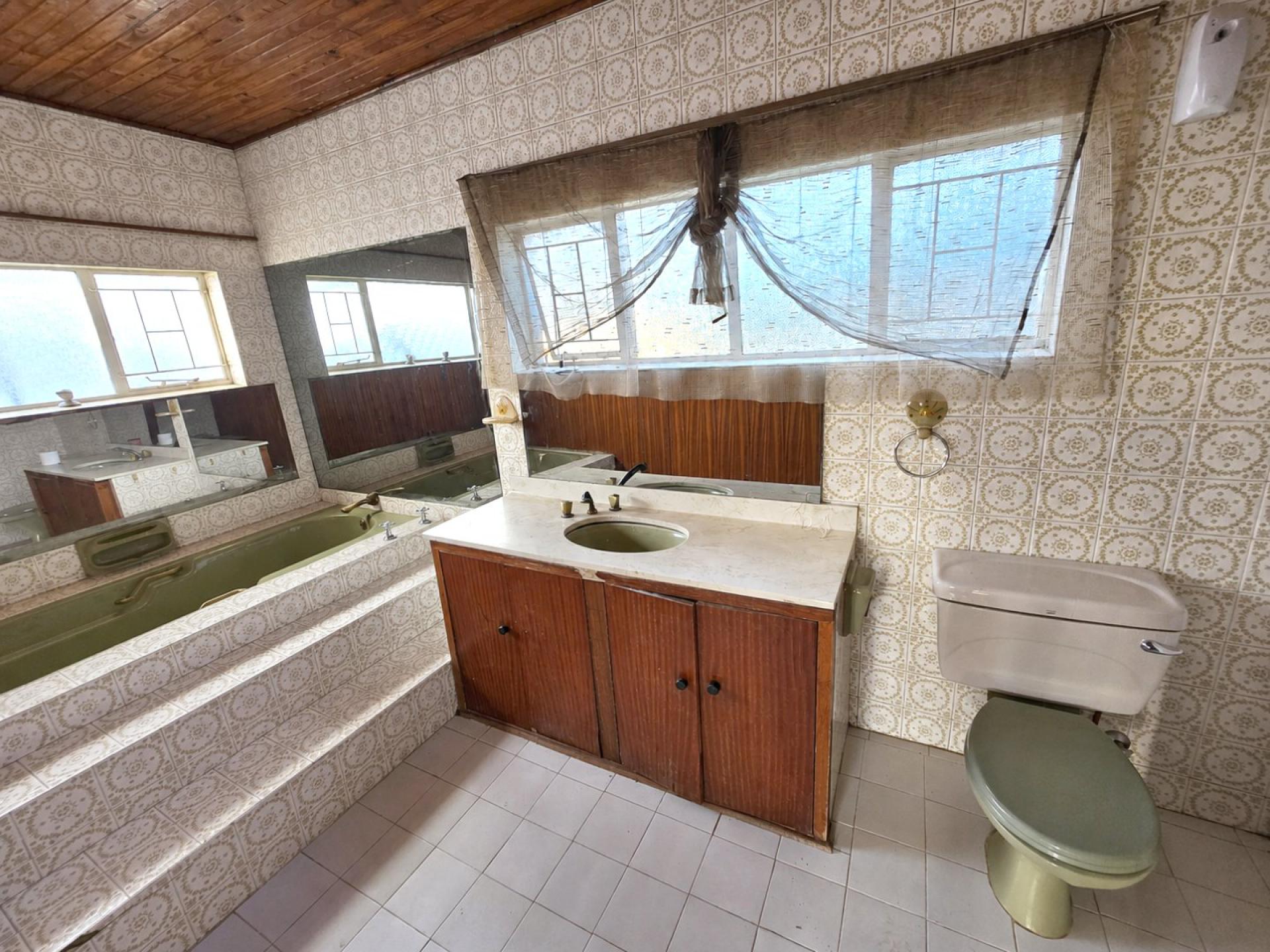  of property in Sinoville