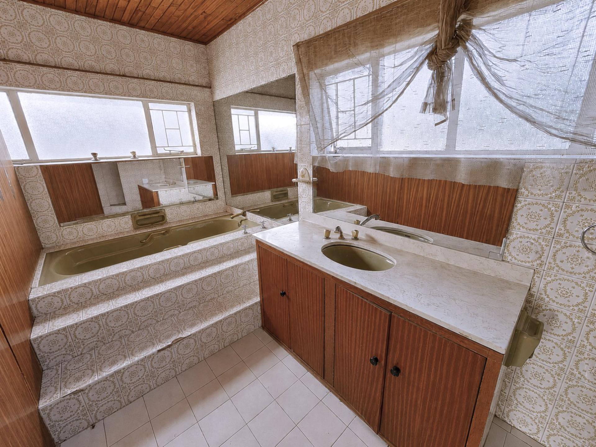  of property in Sinoville