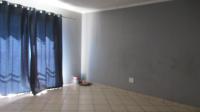 Bed Room 4 - 21 square meters of property in Klippoortje