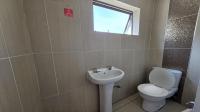Bathroom 1 of property in Oakdene
