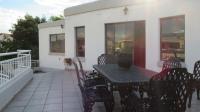Balcony - 69 square meters of property in Oakdene