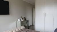 Main Bedroom - 16 square meters of property in Maroeladal