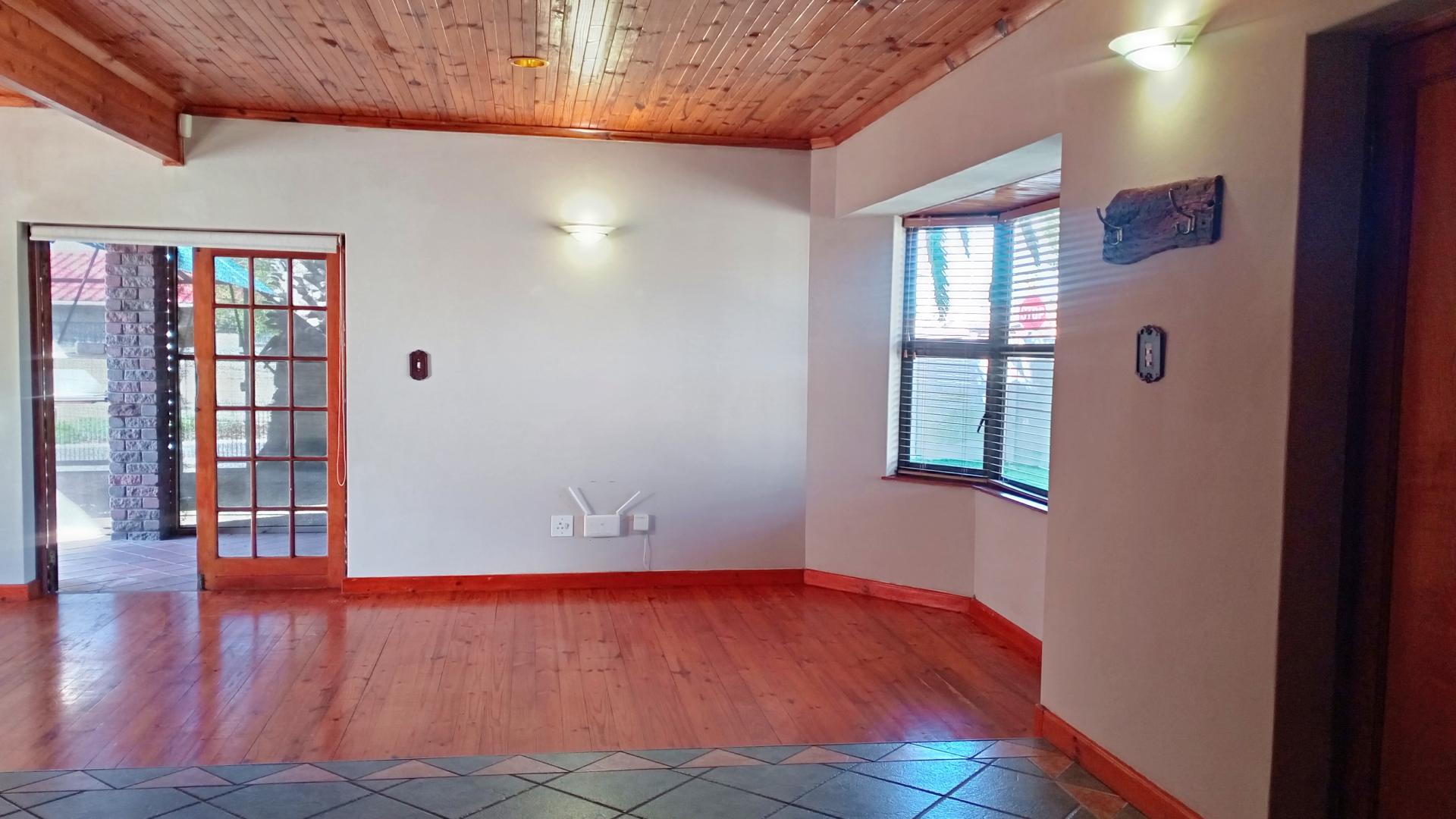  of property in Saldanha
