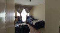 Bed Room 2 - 8 square meters of property in Monavoni