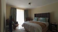 Main Bedroom - 19 square meters of property in Monavoni