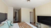 Main Bedroom - 19 square meters of property in Monavoni