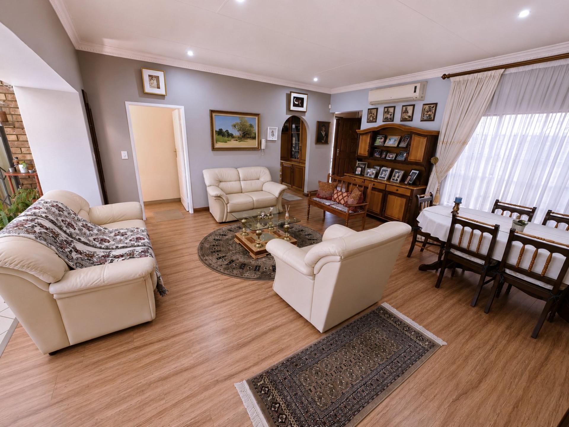 of property in Magalieskruin