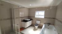 Bathroom 1 of property in Bethelsdorp