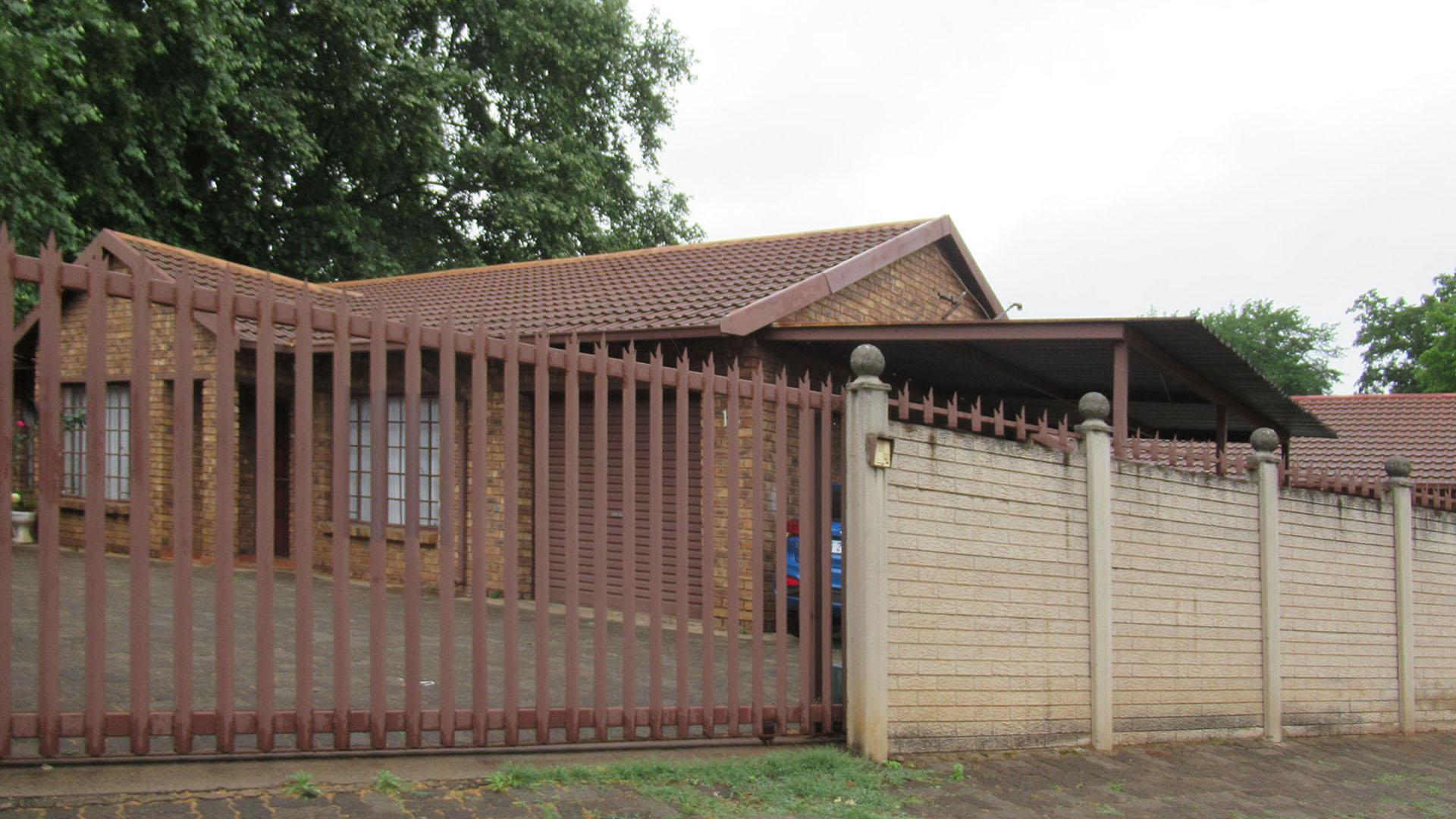 Front View of property in Vanderbijlpark