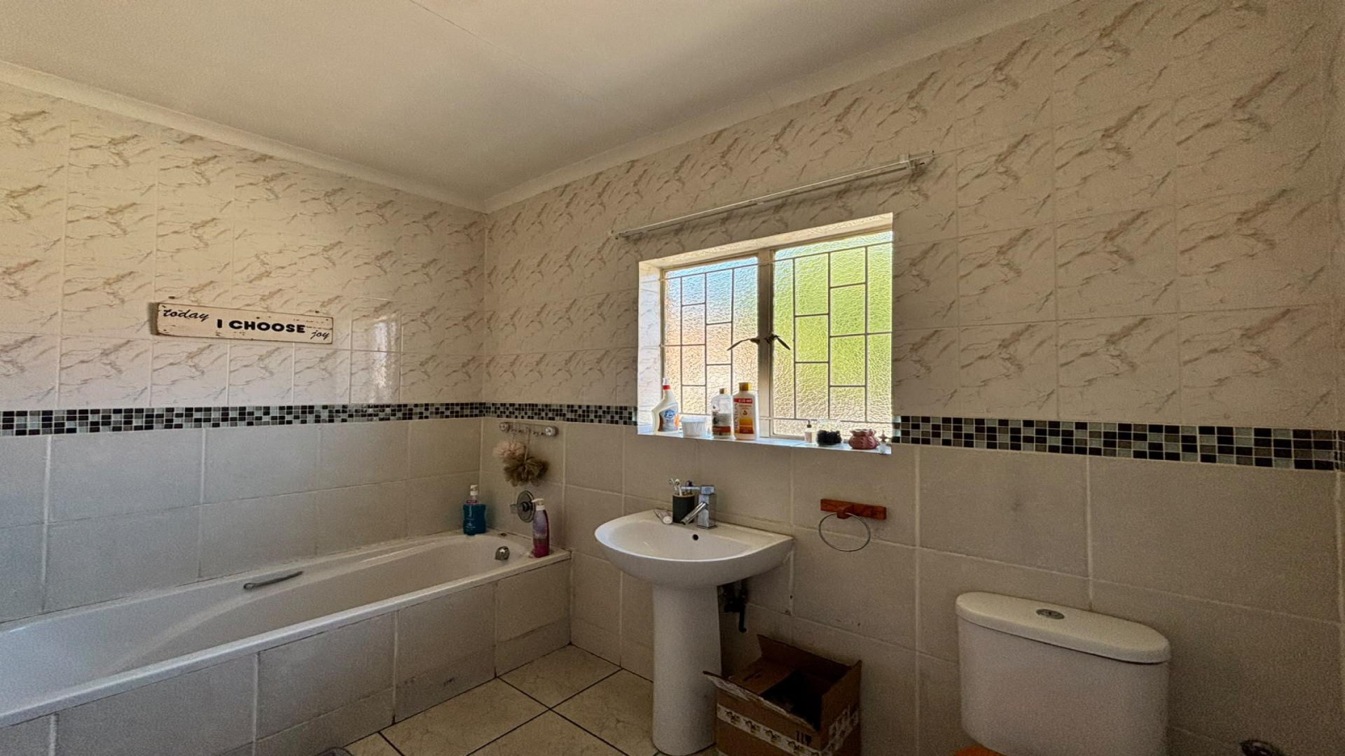 Bathroom 1 of property in Parys