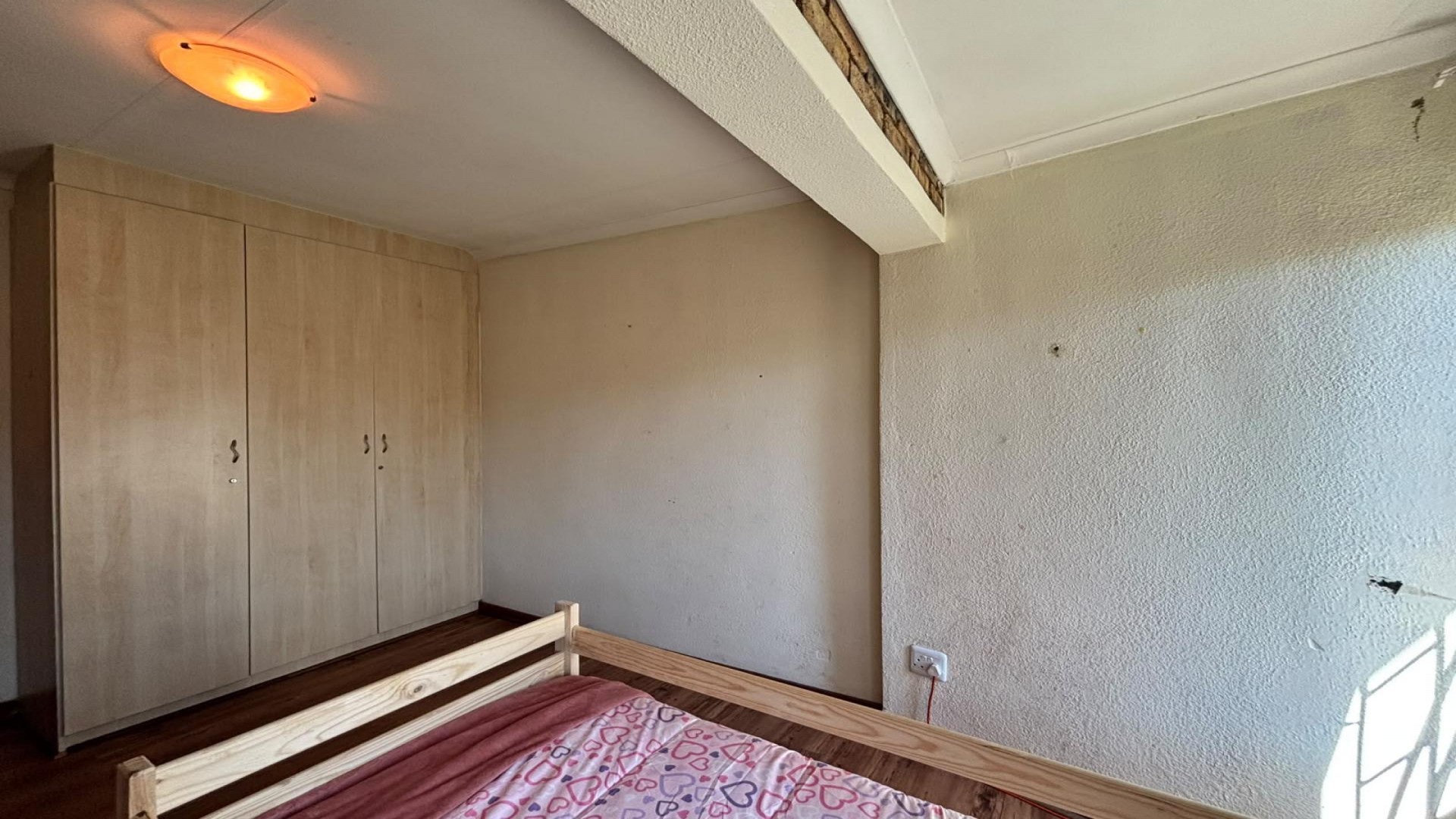 Bed Room 1 of property in Parys