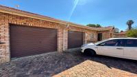 Garage of property in Parys