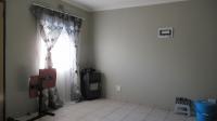 Lounges - 14 square meters of property in Sky City