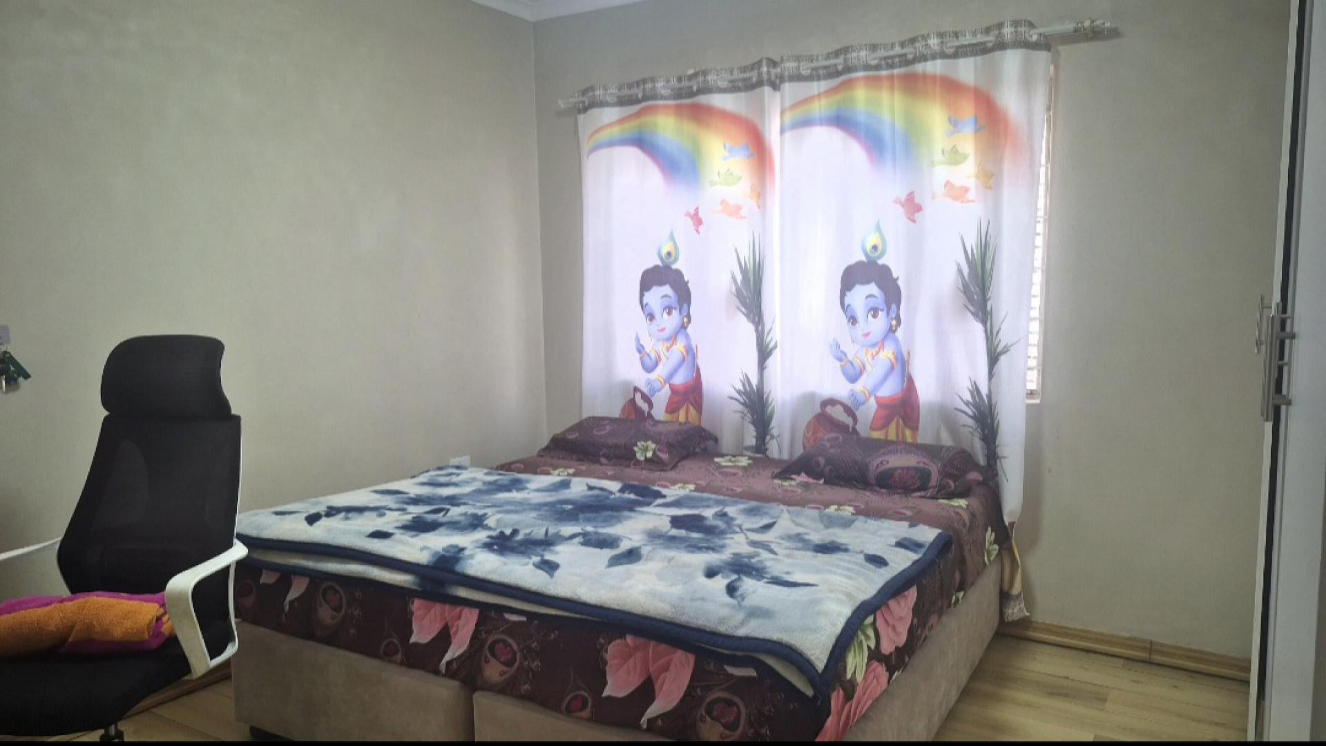 Bed Room 1 of property in Vorna Valley