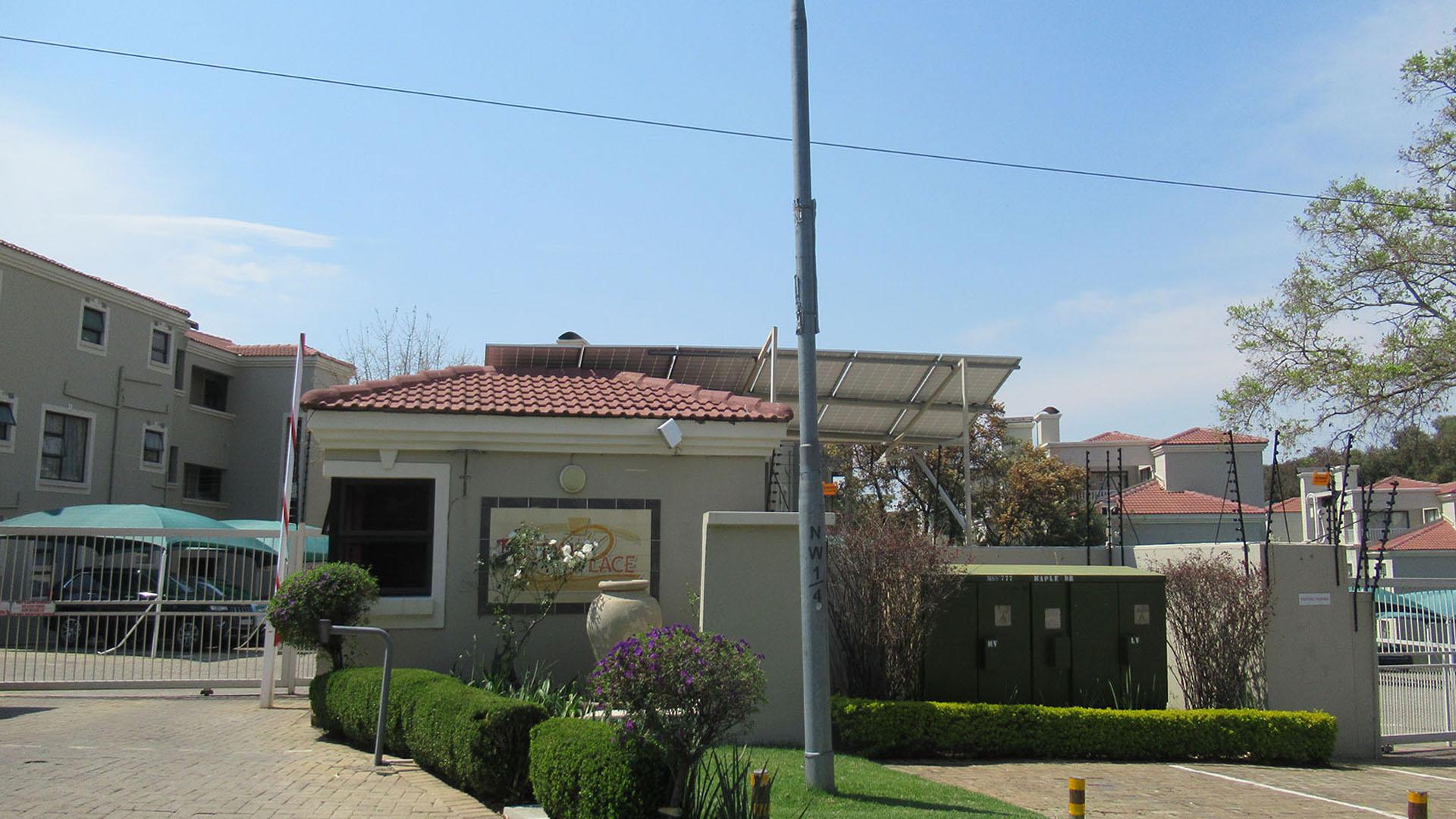 Front View of property in Northwold