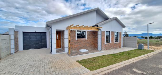 3 Bedroom House for Sale For Sale in Albertinia - MR720028