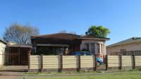 Front View of property in Geduld