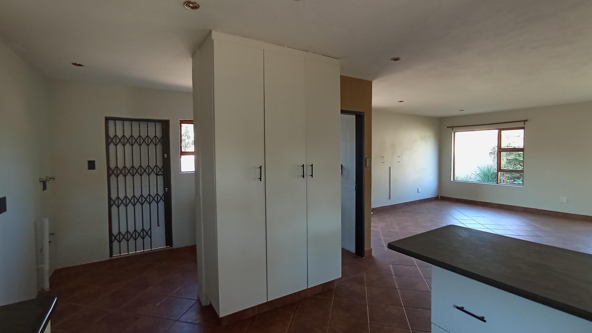 Kitchen - 14 square meters of property in Moreletapark