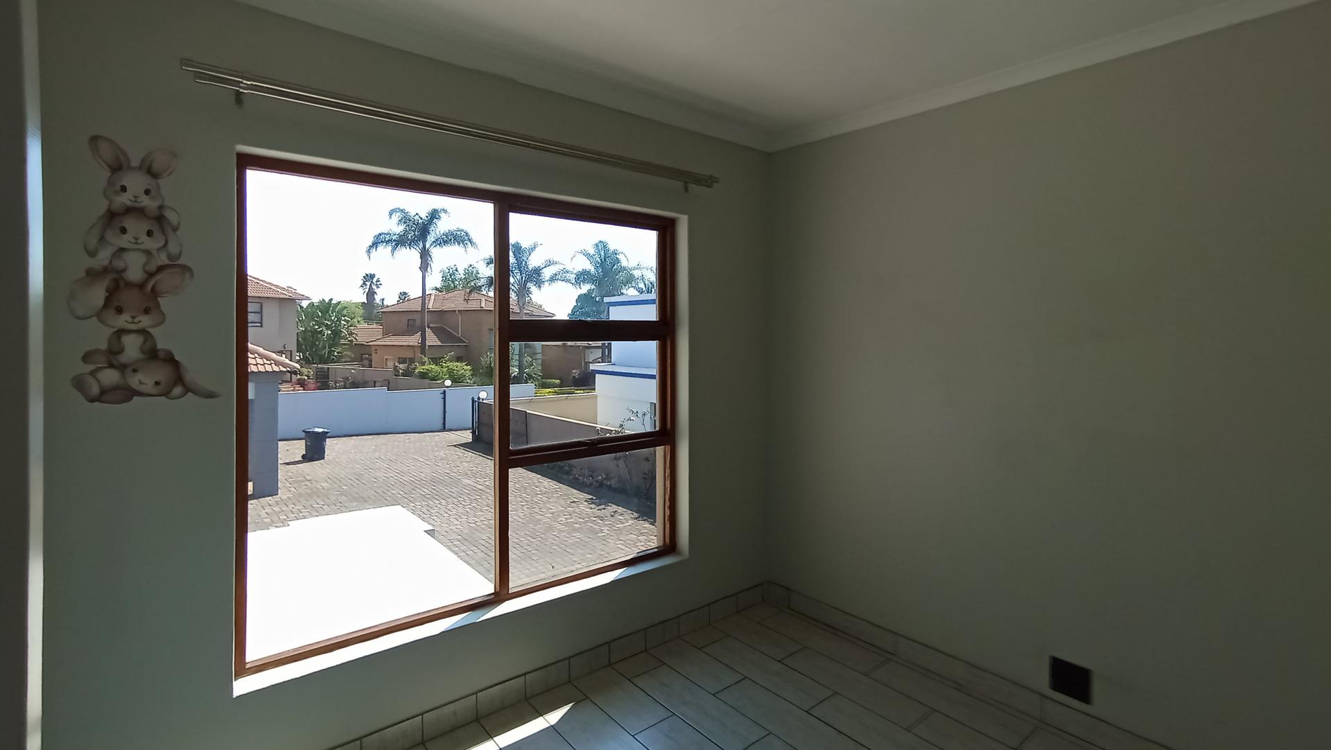 Bed Room 1 - 12 square meters of property in Moreletapark