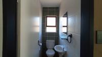 Guest Toilet - 2 square meters of property in Moreletapark