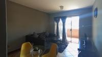Lounges - 14 square meters of property in Kosmosdal