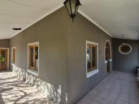  of property in Oudtshoorn