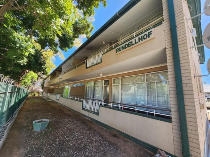 1 Bedroom Apartment for Sale For Sale in Oudtshoorn - MR720083