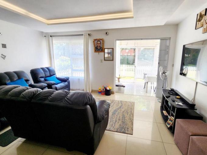 2 Bedroom Apartment for Sale For Sale in Mount Edgecombe  - MR720086