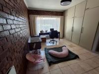  of property in Noycedale