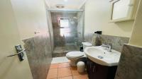 Bathroom 2 of property in Carrington Heights