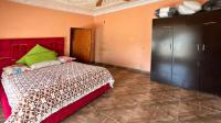 Main Bedroom - 17 square meters of property in Daggafontein
