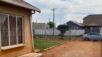 Spaces of property in Protea Glen