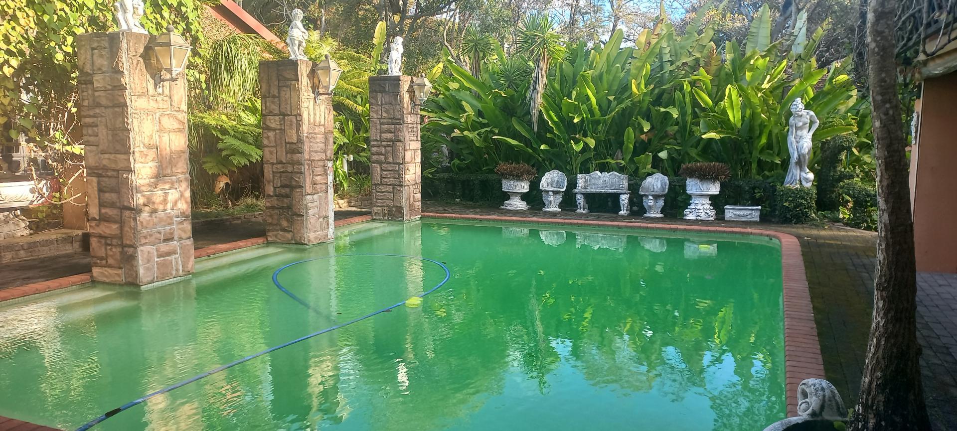  of property in Uvongo
