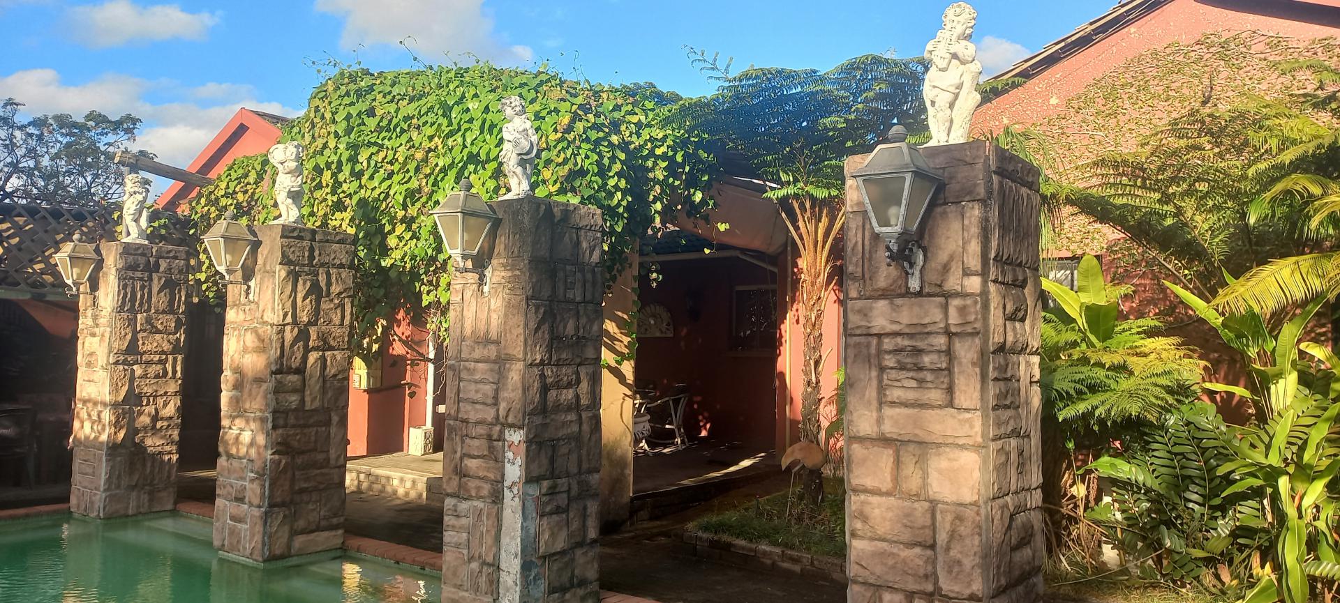 of property in Uvongo
