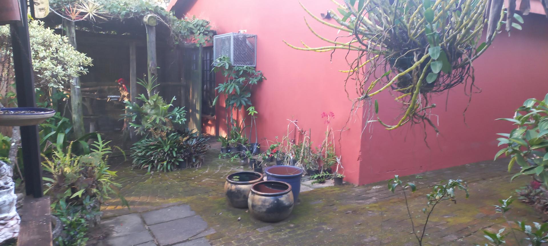  of property in Uvongo
