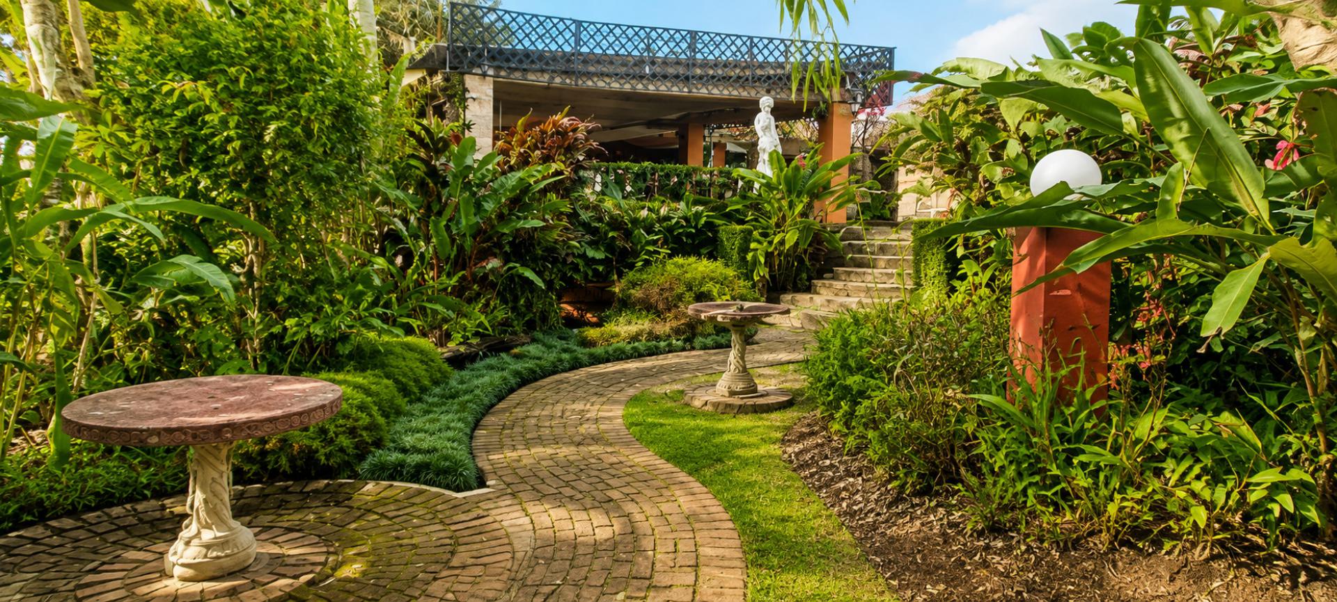  of property in Uvongo