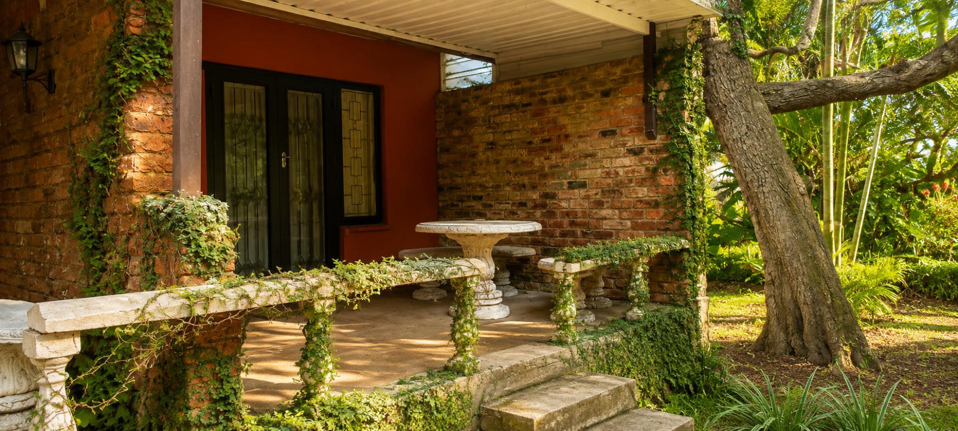  of property in Uvongo