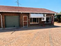 2 Bedroom 1 Bathroom Simplex for Sale for sale in Rustenburg