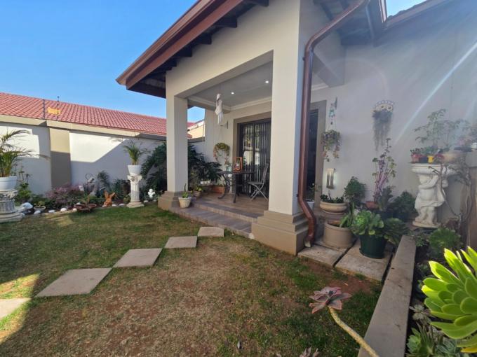 7 Bedroom House for Sale For Sale in Brackenhurst - MR720231