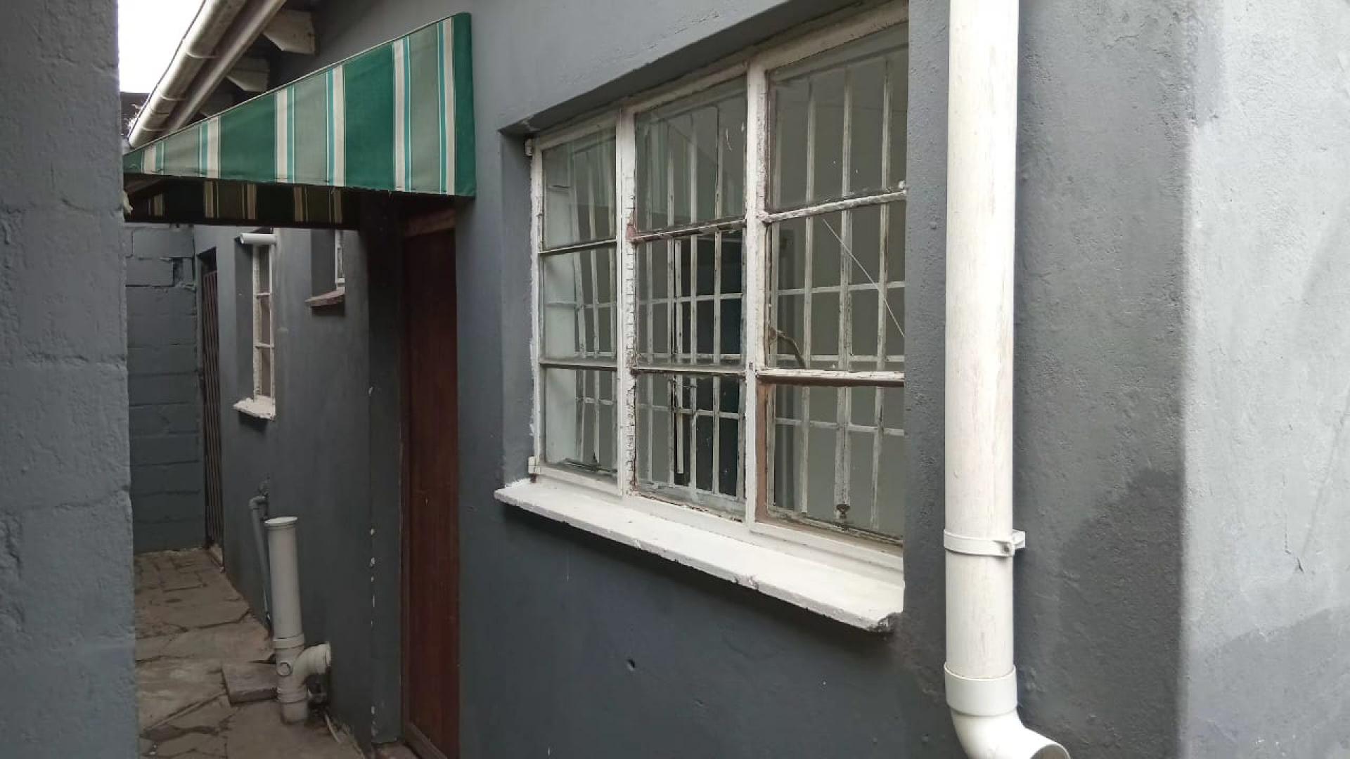  of property in Macassar