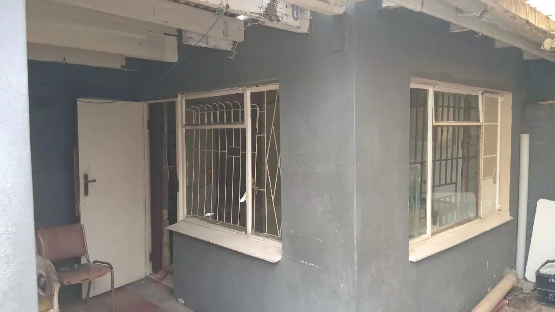  of property in Macassar
