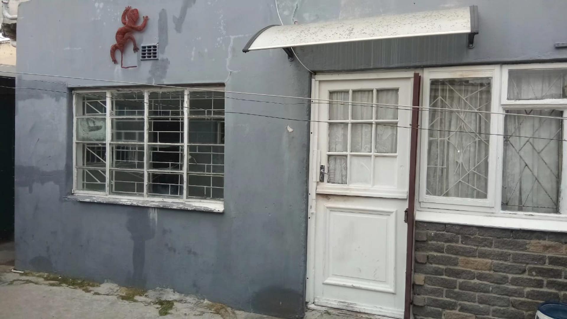  of property in Macassar