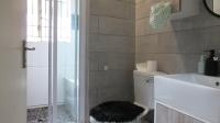 Bathroom 1 - 4 square meters of property in Willowbrook